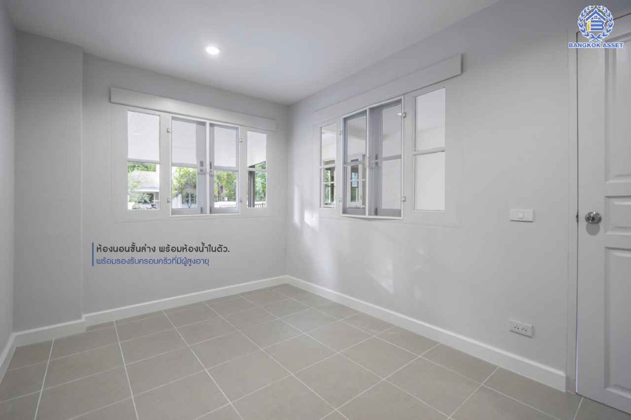 คฤหาสน์มือสองตกแต่งใหม่ ม.ลัดดารมย์ เพชรเกษม69  ตกแต่งหรูหราดีไซน์สุด Classic เนื้อที่ 103.2 ตร.ว. ฟังก์ชันจัดเต็ม 4 ห้องนอน 4 ห้องน้ำ จอดรถได้ถึง 4 คัน พร้อมพื้นที่สนามหญ้าด้านข้างกว้างกว่า 200 ตร.ม. บนทำเลศักยภาพ เชื่อมต่อหลายเส้นทาง ใกล้เดอะมอลล์บางแค จุดขึ้นทางด่วน "เพชรเกษม" และรถไฟฟ้าสายสีน้ำเงิน "สถานีหลักสอง"...